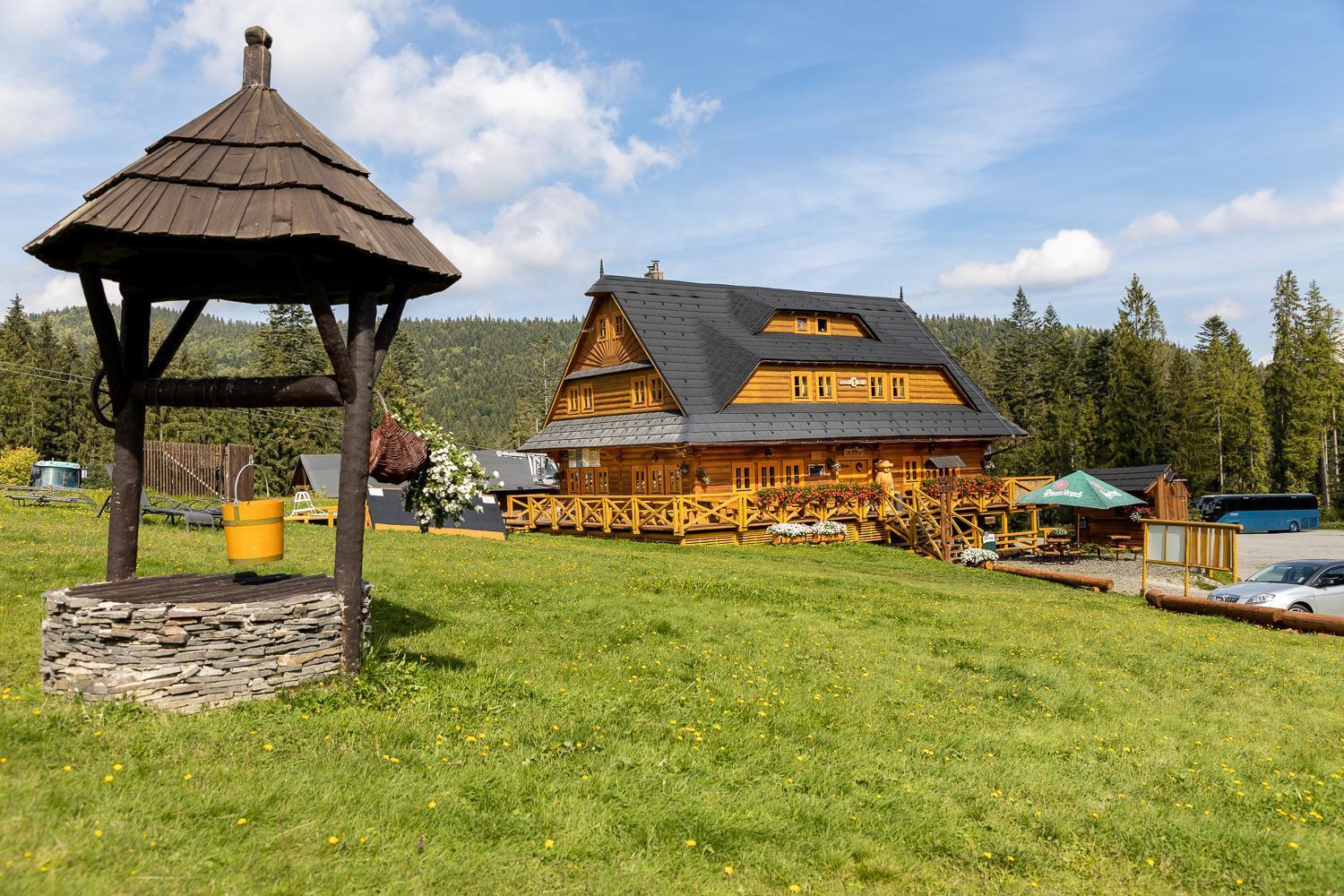 Koliba u Kuba a rekreačné domy Hrustin Exterior foto